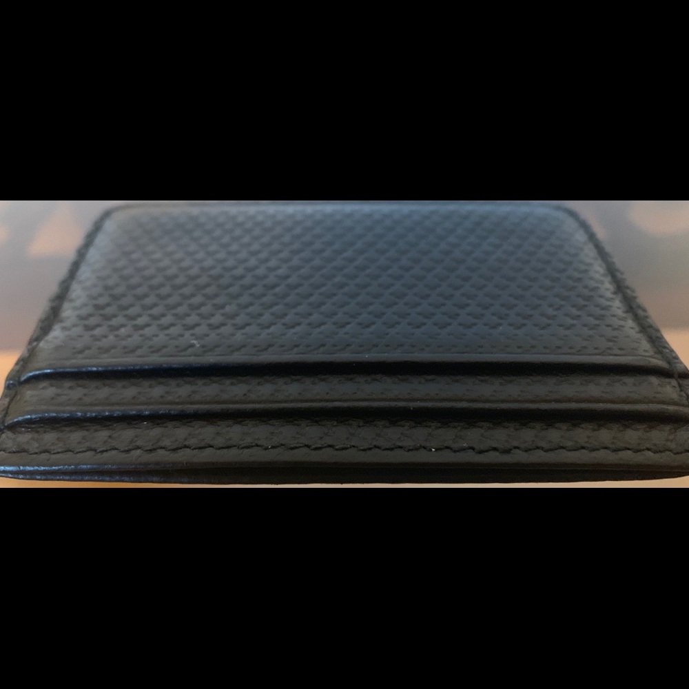 Hugo Boss Card Wallet...Very Unique Design. - Picture 5 of 5